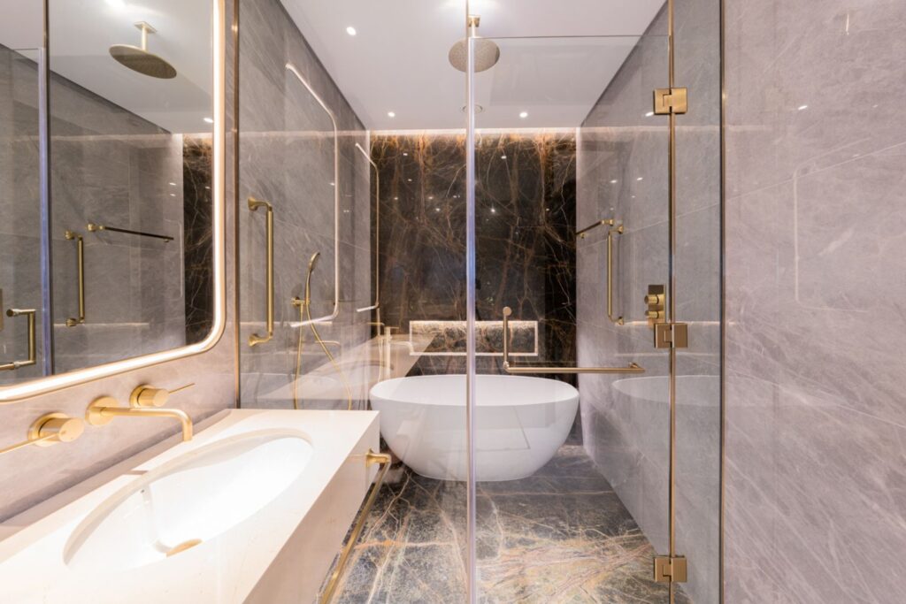 HILTON GARDEN INN & Embassy Suites (13)