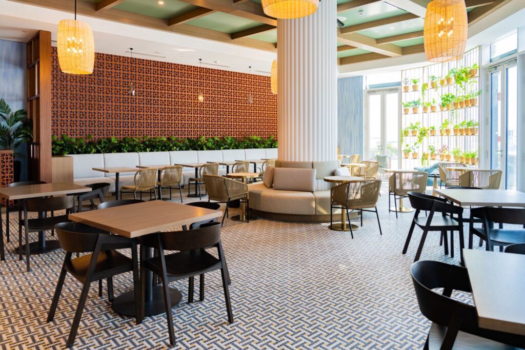 HILTON GARDEN INN & Embassy Suites (7)