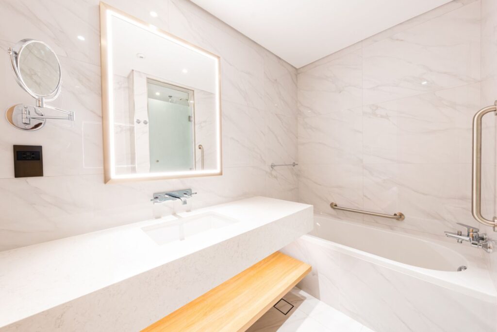 HILTON GARDEN INN & Embassy Suites (8)